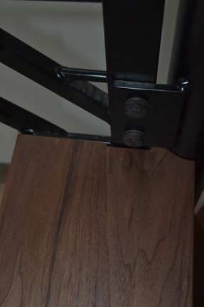Hardware notch detail. Hardware notch detail.